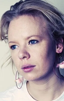 Альма Пёусти