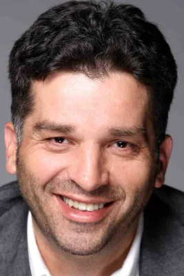 Данис Танович