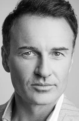 Джулиан Макмэхон