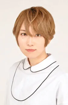 Минами Хината