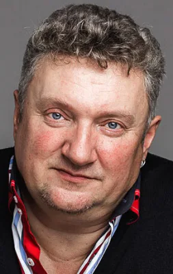 Олег Комаров