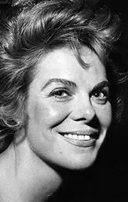 Рэйчел Робертс